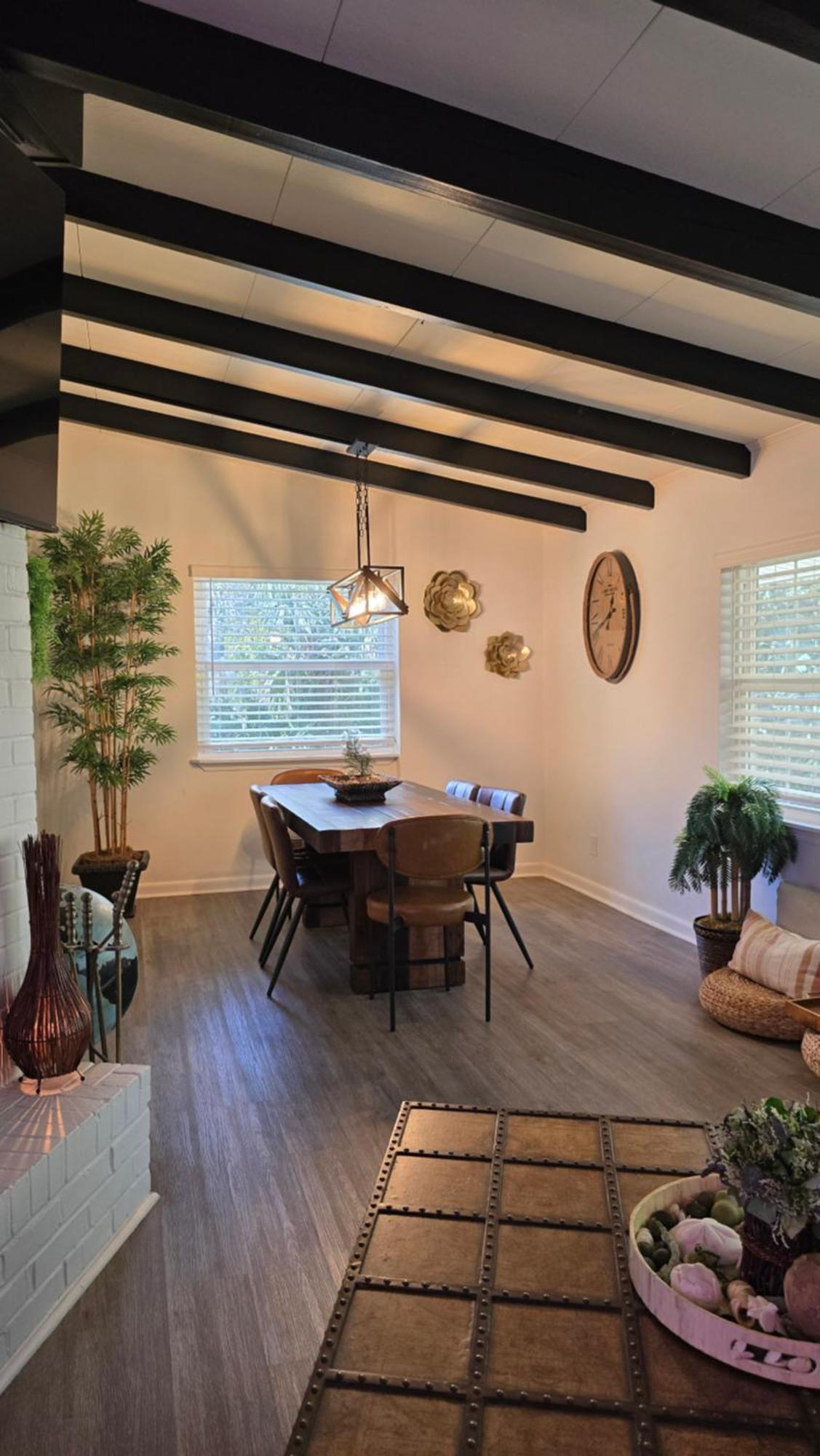 904 Nomad's Nest Mid-century Modern Entertainment With Vibes, 2 Mega Gamerooms, Pingpong, Pooltable, Gym, Patio * Jacksonville